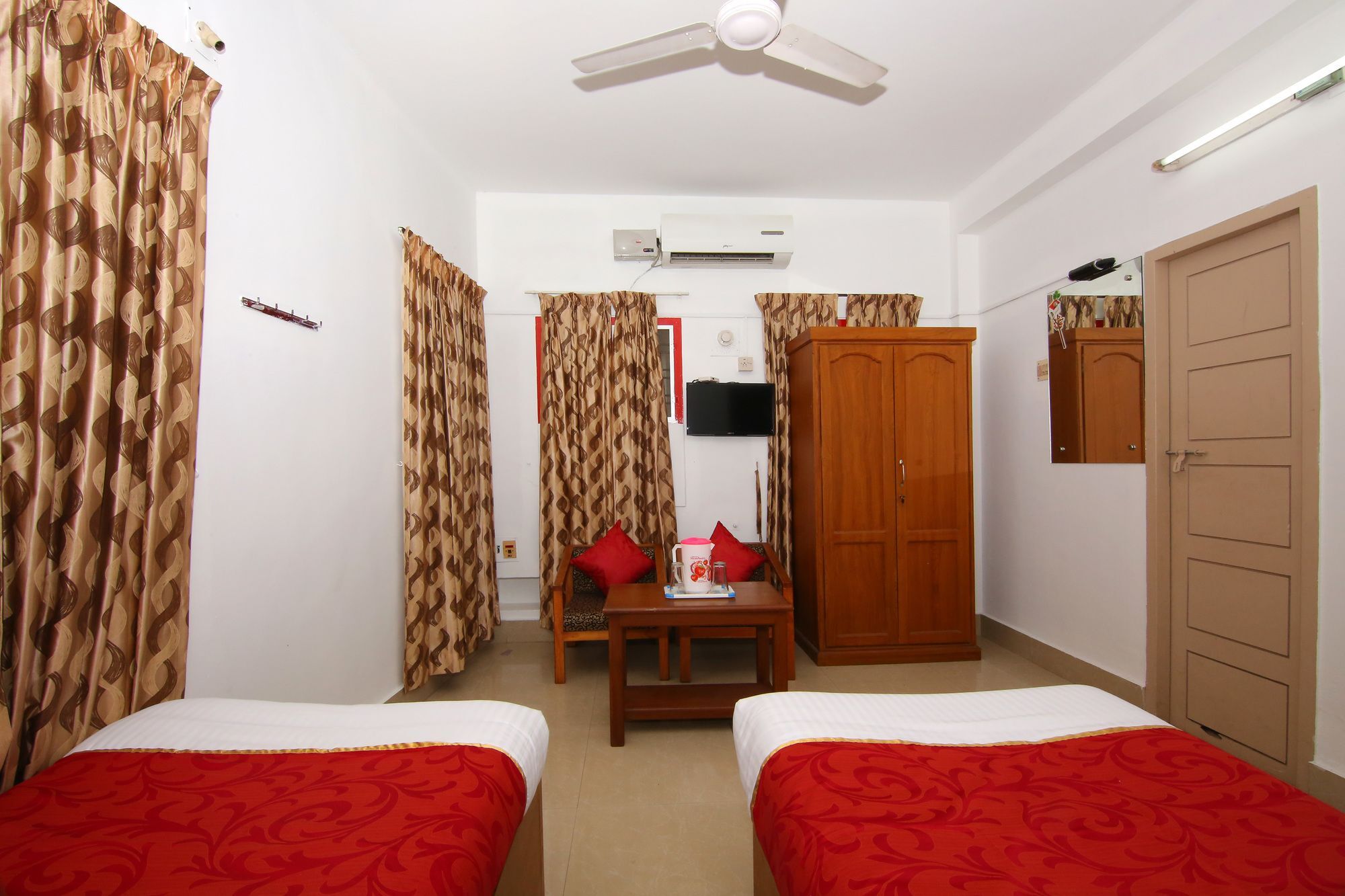 Oyo 6712 Hotel Malabar House Kochi Extérieur photo